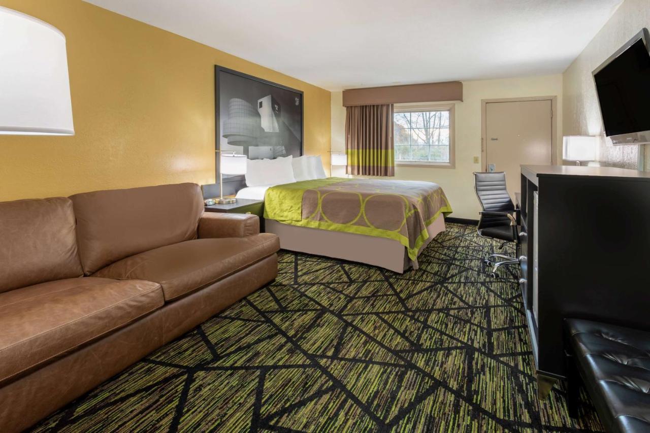 Hotel Super 8 By Wyndham Wooster Exterior foto