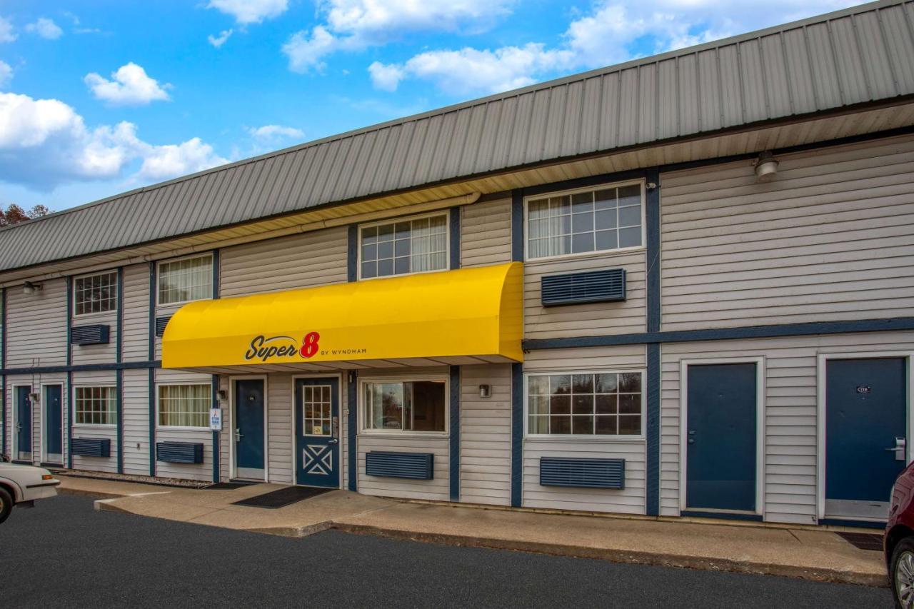 Hotel Super 8 By Wyndham Wooster Exterior foto