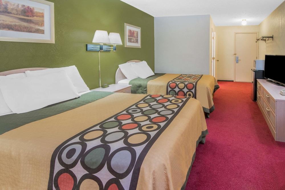 Hotel Super 8 By Wyndham Wooster Exterior foto